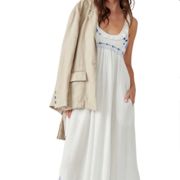 Free People White Maxi Magda Dress with Blue Floral Embroidery /Large/ Excellent - Picture 2 of 13